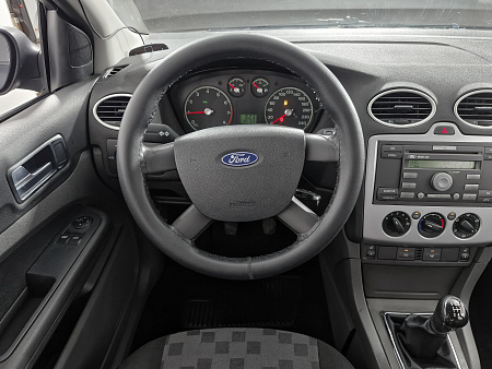 Ford Focus 1.6 MT (100 л.с.), 2005 Ford Focus 1.6 MT (100 л.с.), 2005 — купить в Нижнем Новгороде