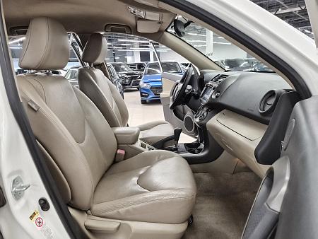 Toyota RAV4 2.0 CVT (158 л.с.) 4WD, 2010 — купить в Нижнем Новгороде