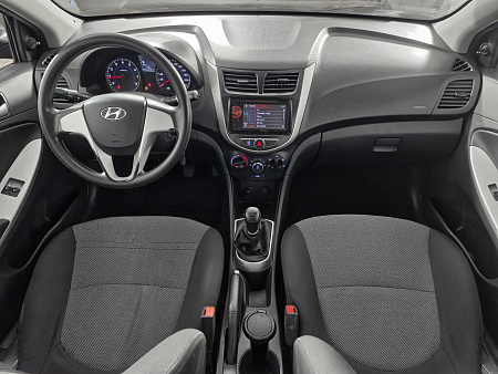 Hyundai Solaris 1.4 MT (107 л.с.), 2012 Hyundai Solaris 1.4 MT (107 л.с.), 2012 — купить в Нижнем Новгороде