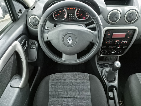Renault Duster 1.6 MT (102 л.с.), 2015 Renault Duster 1.6 MT (102 л.с.), 2015 — купить в Нижнем Новгороде