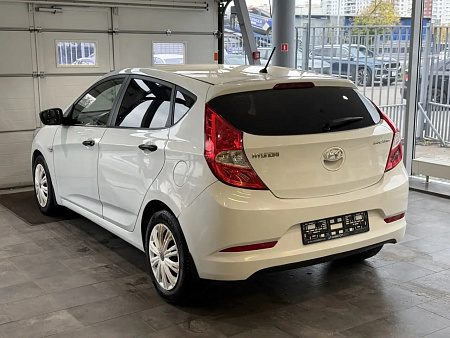 Hyundai Solaris 1.6 AT (123 л.с.), 2015 — купить в Нижнем Новгороде