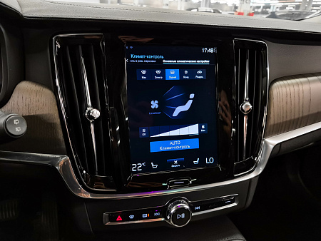 Volvo V90 Cross Country 2.0 AT (249 л.с.) 4WD, 2021 — купить в Нижнем Новгороде