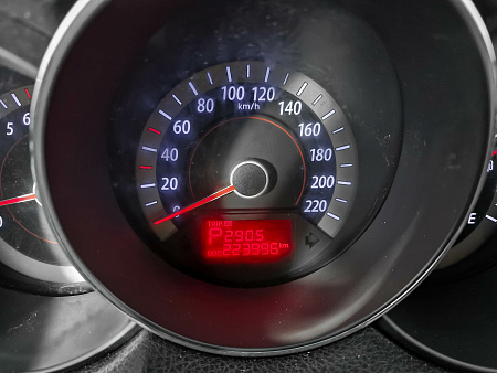 Kia Cerato 6-speed 1.6 AT (126 л.с.), 2012 Kia Cerato 6-speed 1.6 AT (126 л.с.), 2012 — купить в Нижнем Новгороде