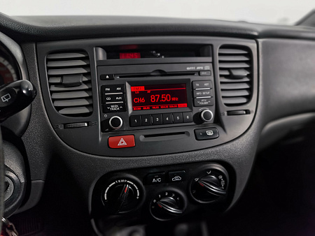 Kia Rio 1.4 AT (95 л.с.), 2011 — купить в Нижнем Новгороде
