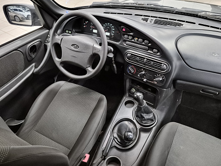 Chevrolet Niva 1.7 MT (80 л.с.) 4WD, 2014 Chevrolet Niva 1.7 MT (80 л.с.) 4WD, 2014 — купить в Нижнем Новгороде