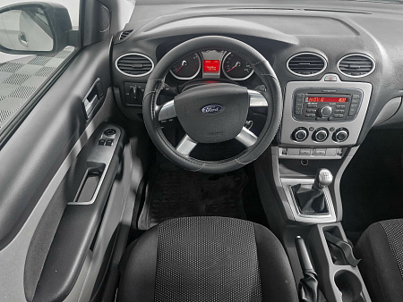 Ford Focus 1.6 MT (100 л.с.), 2010 Ford Focus 1.6 MT (100 л.с.), 2010 — купить в Нижнем Новгороде