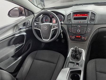 Opel Insignia 1.6 MT (180 л.с.), 2012 Opel Insignia 1.6 MT (180 л.с.), 2012 — купить в Нижнем Новгороде