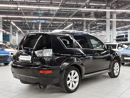 Mitsubishi Outlander 2.0 CVT (147 л.с.) 4WD, 2010 Mitsubishi Outlander 2.0 CVT (147 л.с.) 4WD, 2010 — купить в Нижнем Новгороде
