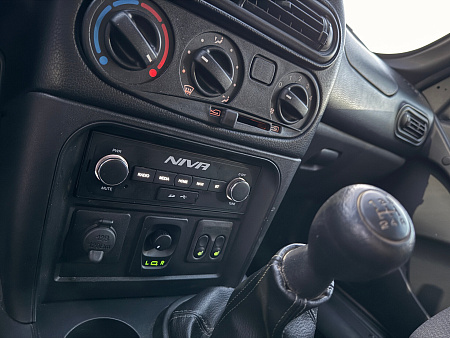 Chevrolet Niva 1.7 MT (80 л.с.) 4WD, 2019 — купить в Нижнем Новгороде