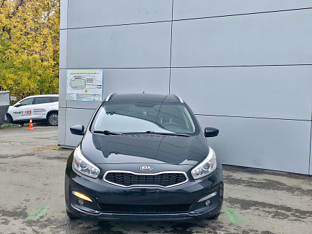 Kia Ceed 1.6 AT (130 л.с.), 2017 Kia Ceed 1.6 AT (130 л.с.), 2017 — купить в Нижнем Новгороде