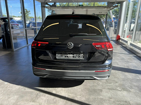 Volkswagen Tiguan 2.0 AMT (180 л.с.) 4WD, 2021 Volkswagen Tiguan 2.0 AMT (180 л.с.) 4WD, 2021 — купить в Нижнем Новгороде