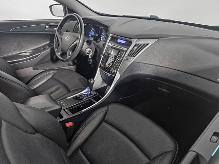 Hyundai Sonata 2.0 AT (150 л.с.), 2011 — купить в Нижнем Новгороде