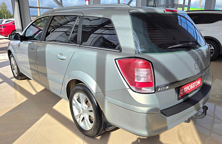 Opel Astra 1.6 MT (115 л.с.), 2008 Opel Astra 1.6 MT (115 л.с.), 2008 — купить в Нижнем Новгороде