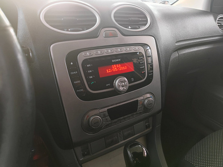 Ford Focus 1.6 AT (100 л.с.), 2010 Ford Focus 1.6 AT (100 л.с.), 2010 — купить в Нижнем Новгороде