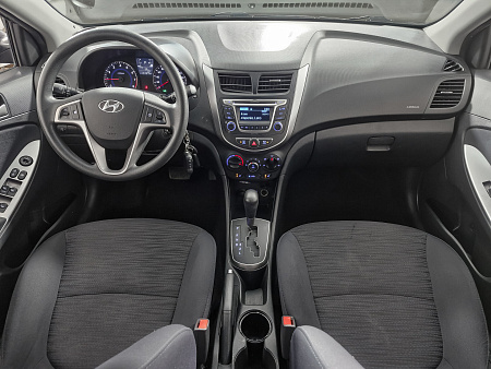 Hyundai Solaris 1.4 AT (107 л.с.), 2015 Hyundai Solaris 1.4 AT (107 л.с.), 2015 — купить в Нижнем Новгороде