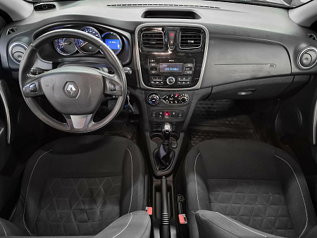 Renault Sandero Stepway 1.6 AT (102 л.с.), 2017 Renault Sandero Stepway 1.6 AT (102 л.с.), 2017 — купить в Нижнем Новгороде