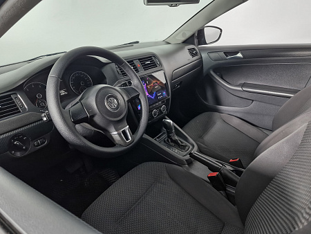 Volkswagen Jetta 1.6 AT (105 л.с.), 2012 — купить в Нижнем Новгороде