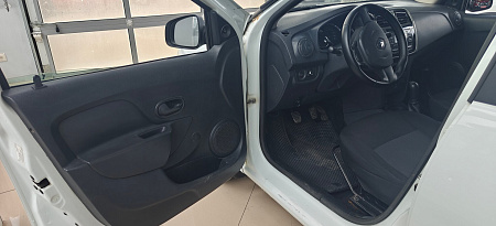 Renault Logan 1.6 MT (82 л.с.), 2016 Renault Logan 1.6 MT (82 л.с.), 2016 — купить в Нижнем Новгороде
