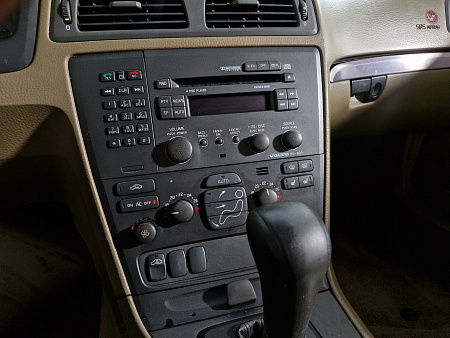Volvo XC70 2.4 AT (200 л.с.) 4WD, 2001 Volvo XC70 2.4 AT (200 л.с.) 4WD, 2001 — купить в Нижнем Новгороде