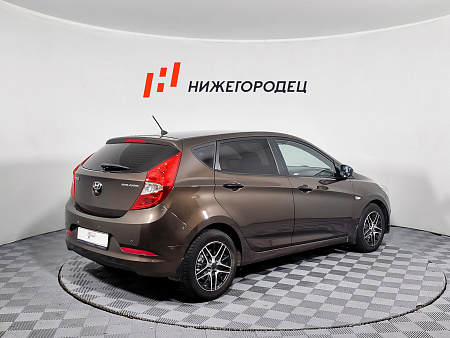 Hyundai Solaris 1.4 AT (107 л.с.), 2015 Hyundai Solaris 1.4 AT (107 л.с.), 2015 — купить в Нижнем Новгороде