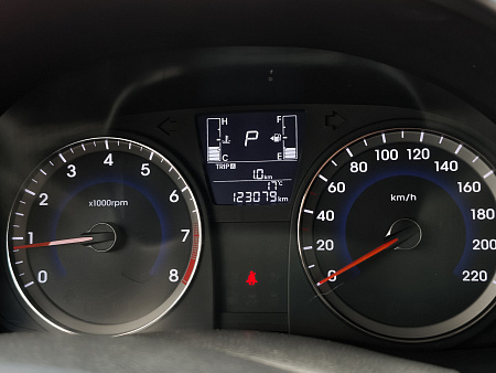 Hyundai Solaris 1.6 AT (123 л.с.), 2015 — купить в Нижнем Новгороде