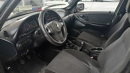 Chevrolet Niva 1.7 MT (80 л.с.) 4WD, 2013 Chevrolet Niva 1.7 MT (80 л.с.) 4WD, 2013 — купить в Нижнем Новгороде