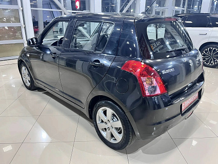 Suzuki Swift 1.5 AT (102 л.с.), 2008 Suzuki Swift 1.5 AT (102 л.с.), 2008 — купить в Нижнем Новгороде