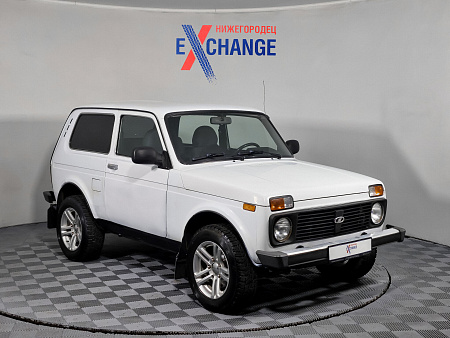 Lada (Ваз) 2121 (4x4) 1.7 MT (83 л.с.) 4WD, 2015 Lada (Ваз) 2121 (4x4) 1.7 MT (83 л.с.) 4WD, 2015 — купить в Нижнем Новгороде