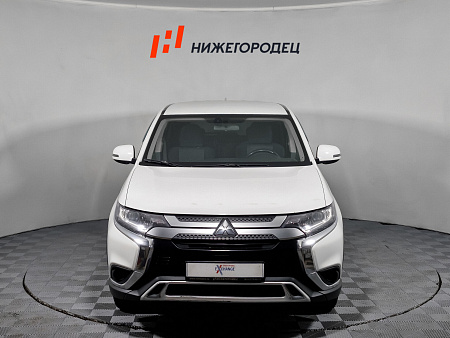 Mitsubishi Outlander 2.0 CVT (146 л.с.) 4WD, 2019 — купить в Нижнем Новгороде