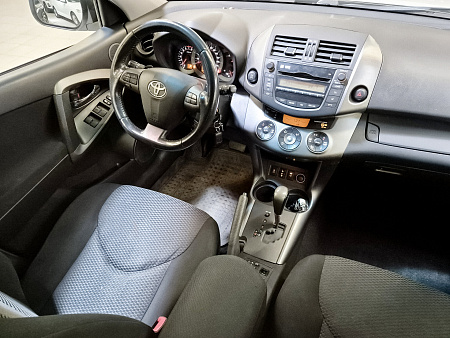 Toyota RAV4 2.0 CVT (158 л.с.) 4WD, 2011 Toyota RAV4 2.0 CVT (158 л.с.) 4WD, 2011 — купить в Нижнем Новгороде