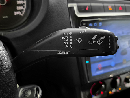 Volkswagen Polo 1.6 MT (105 л.с.), 2011 — купить в Нижнем Новгороде