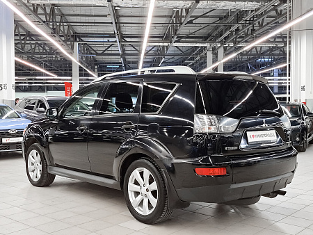 Mitsubishi Outlander 2.0 CVT (147 л.с.) 4WD, 2010 Mitsubishi Outlander 2.0 CVT (147 л.с.) 4WD, 2010 — купить в Нижнем Новгороде