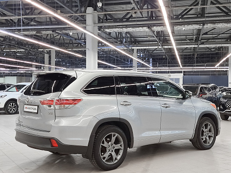 Toyota Highlander 3.5 AT (249 л.с.) 4WD, 2014 — купить в Нижнем Новгороде