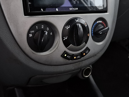 Suzuki Forenza 2.0 MT (127 л.с.), 2003 Suzuki Forenza 2.0 MT (127 л.с.), 2003 — купить в Нижнем Новгороде