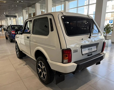 Lada (Ваз) Niva Legend 1.8 MT (90 л.с.) 4WD, 2026 Lada (Ваз) Niva Legend 1.8 MT (90 л.с.) 4WD, 2026 — купить в Нижнем Новгороде