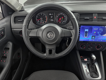 Volkswagen Jetta 1.6 AT (105 л.с.), 2014 — купить в Нижнем Новгороде