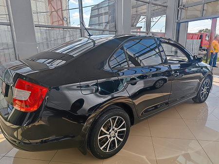 Skoda Rapid 1.6 MT (90 л.с.), 2015 — купить в Нижнем Новгороде