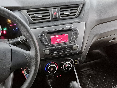 Kia Rio 4-speed 1.6 AT (123 л.с.), 2011 Kia Rio 4-speed 1.6 AT (123 л.с.), 2011 — купить в Нижнем Новгороде