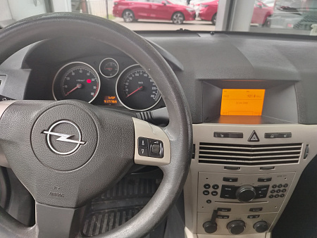 Opel Astra GTC 1.6 MT (115 л.с.), 2008 Opel Astra GTC 1.6 MT (115 л.с.), 2008 — купить в Нижнем Новгороде