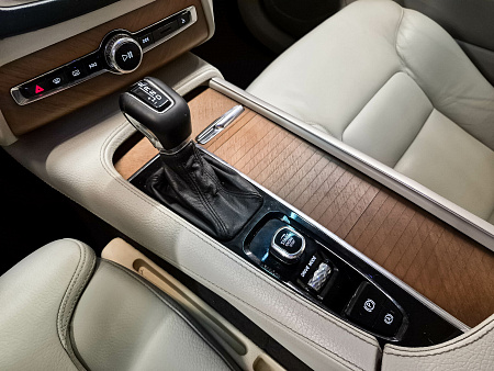 Volvo XC90 2.0d AT (235 л.с.) 4WD, 2017 Volvo XC90 2.0d AT (235 л.с.) 4WD, 2017 — купить в Нижнем Новгороде