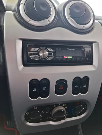 Renault Sandero 1.6 MT (84 л.с.), 2012 — купить в Нижнем Новгороде
