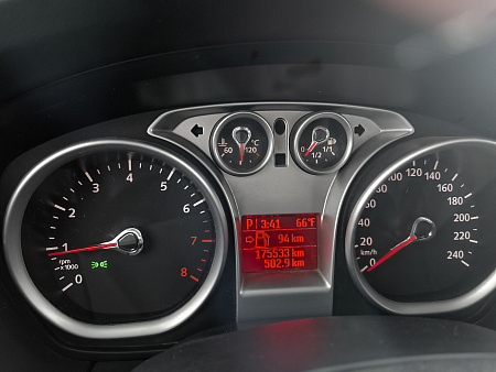 Ford Focus 1.6 AT (100 л.с.), 2008 — купить в Нижнем Новгороде