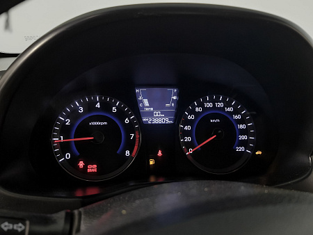 Hyundai Solaris 1.6 MT (123 л.с.), 2012 — купить в Нижнем Новгороде