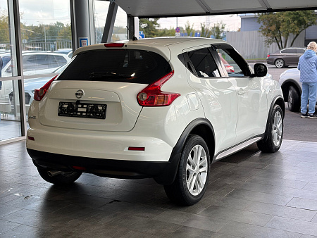 Nissan Juke 1.6 CVT (117 л.с.), 2014 — купить в Нижнем Новгороде
