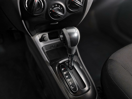 Kia Rio 1.4 AT (95 л.с.), 2011 — купить в Нижнем Новгороде
