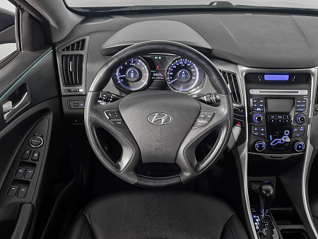 Hyundai Sonata 2.0 AT (150 л.с.), 2011 — купить в Нижнем Новгороде