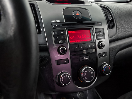 Kia Cerato 6-speed 1.6 AT (126 л.с.), 2011 Kia Cerato 6-speed 1.6 AT (126 л.с.), 2011 — купить в Нижнем Новгороде