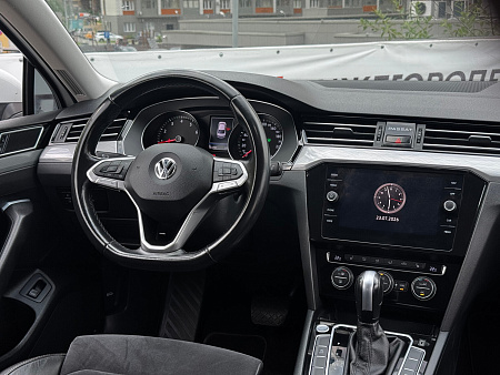 Volkswagen Passat 2.0 AMT (190 л.с.), 2020 — купить в Нижнем Новгороде