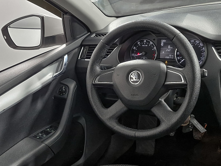 Skoda Octavia 1.4 MT (140 л.с.), 2014 — купить в Нижнем Новгороде