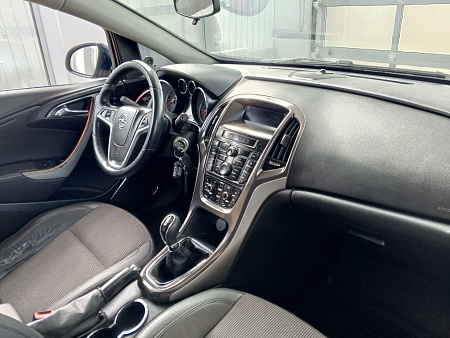 Opel Astra 1.6 MT (115 л.с.), 2012 — купить в Нижнем Новгороде